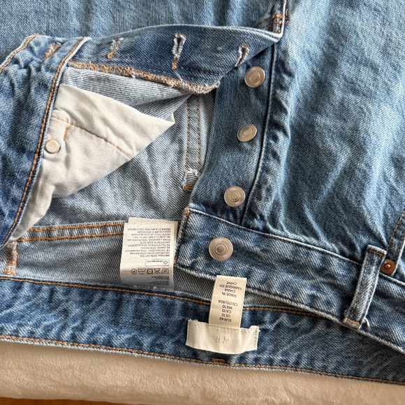 Jeans - Picture 2 of 4